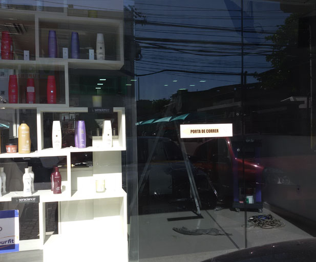 aplicacao-pelicula-solar-insulfilmrj-vinifilm-intalacao-comercial-02-rj